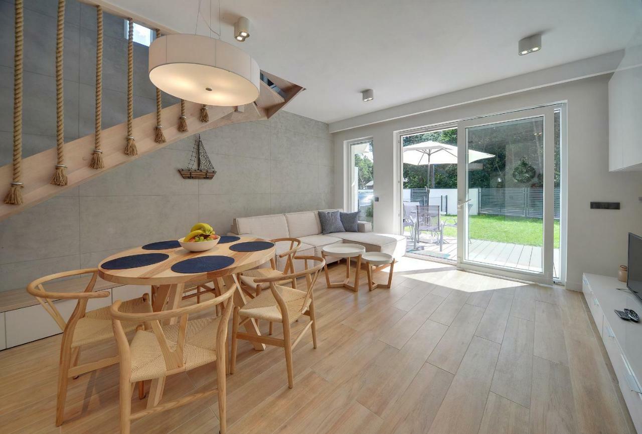 Baltic Melody Apartament โปเบียโรโว ภายนอก รูปภาพ
